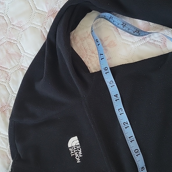 The North Face boy's sweater - Picture 8 of 11